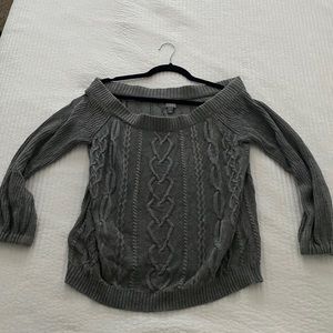 Gray cable knit wide neck 3/4 length sleeve sweater